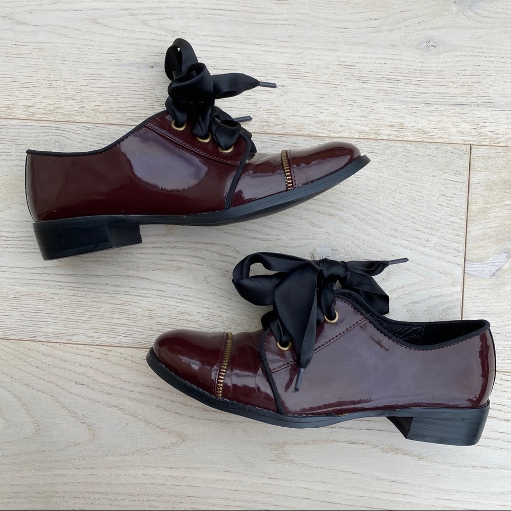Chinese Laundry Burgundy Oxford